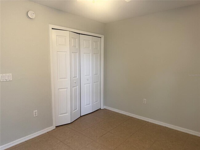 Building Photo - 620 Reflections Loop W