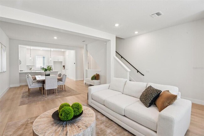 Building Photo - 3133 4th Ter N