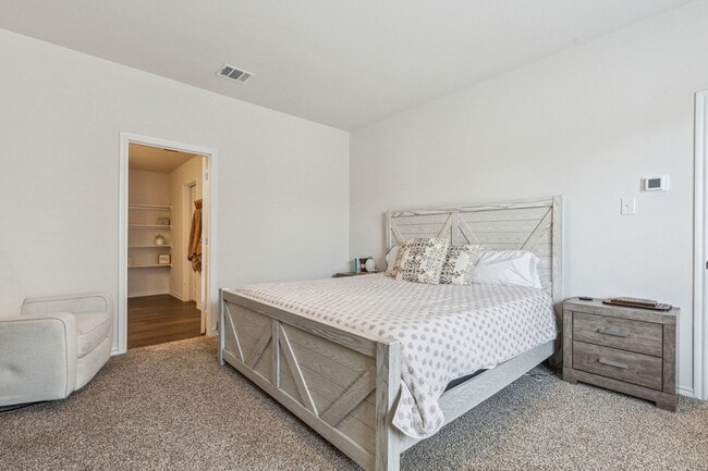 Building Photo - 3012 Glazner Dr