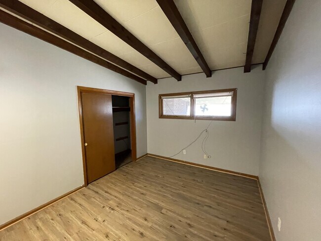 Building Photo - 2918 Peyton Dr