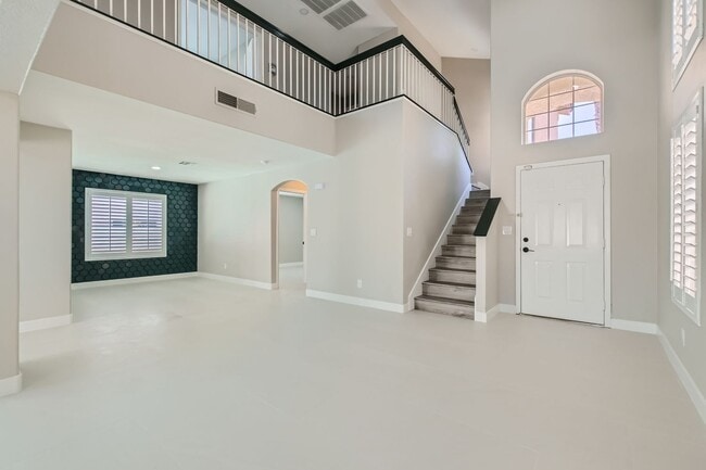 Building Photo - 7836 Calico Flower Ave
