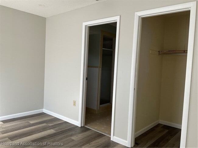 Building Photo - 106 Karola Dr