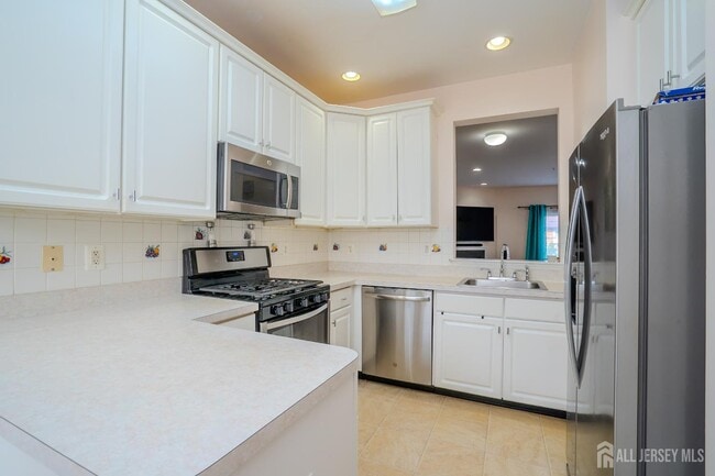 Building Photo - 908 Blossom Cir