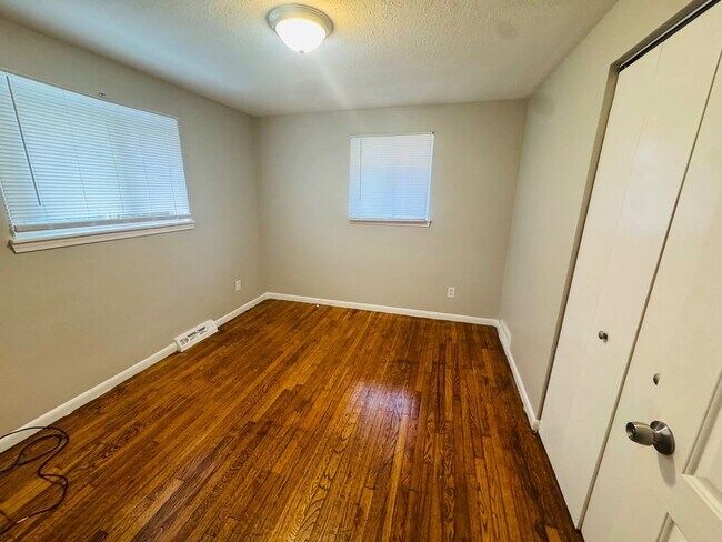 Building Photo - 8215 Crudele Dr