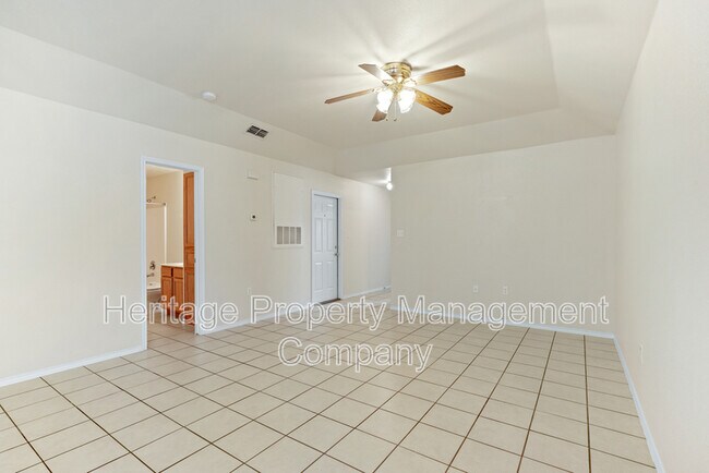 Building Photo - 236 Rosalie Dr