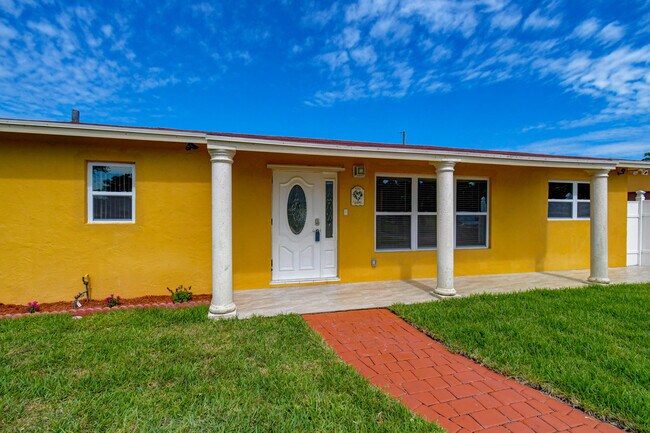 Building Photo - 15021 Jackson Rd