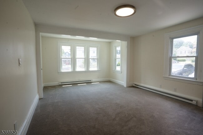 Building Photo - 314 Monroe St