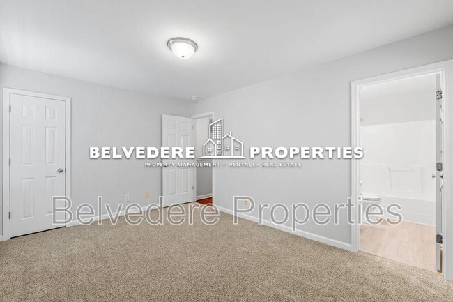 Building Photo - 14 Dunlevy Way