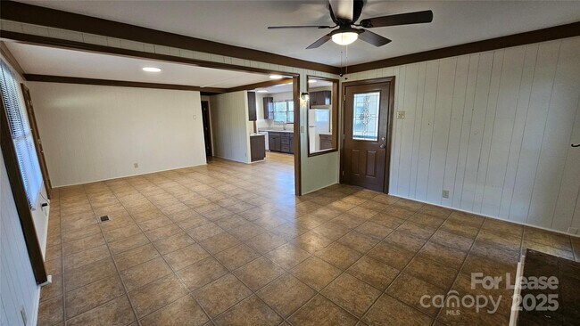 Building Photo - 5040 Pless Rd