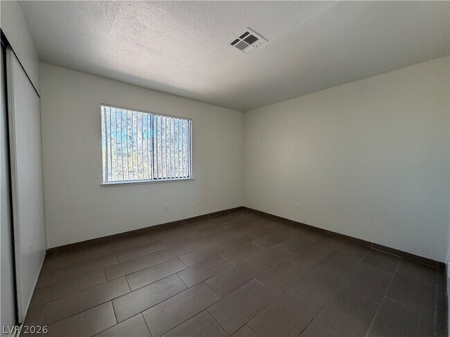 Building Photo - 3704 Scuba Cir