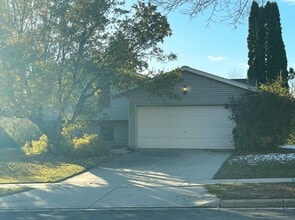 Building Photo - 2902 Tucson Trail