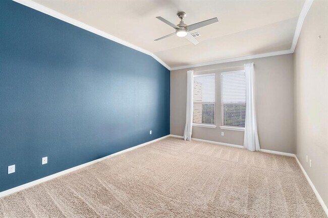 Building Photo - 9621 Solana Vista Loop