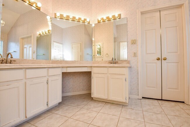Building Photo - 3526 Orchard Blossom Dr