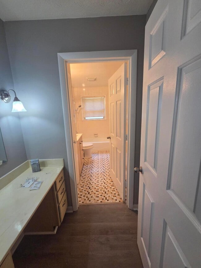 Building Photo - 3334 Nevius Dr