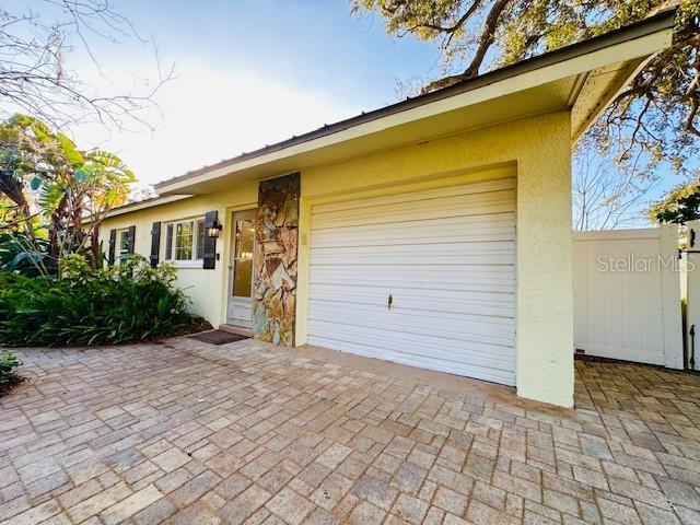 Building Photo - 1004 7th St S