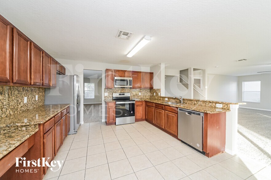 Building Photo - 15346 Perdido Dr