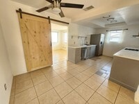 Building Photo - 3 Bedroom in Chocolate Drop