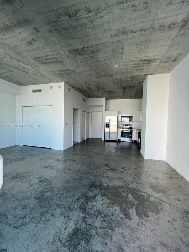 Building Photo - 133 NE 2nd Ave