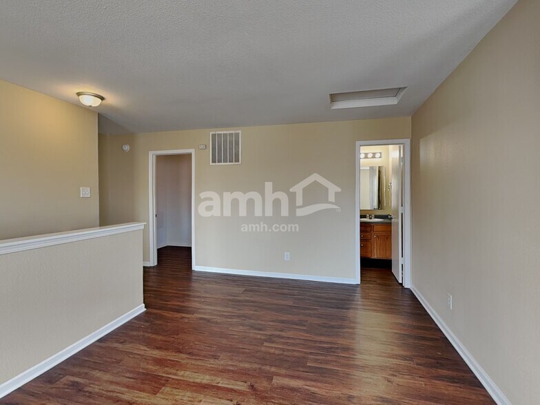 Building Photo - 8349 Sansa St