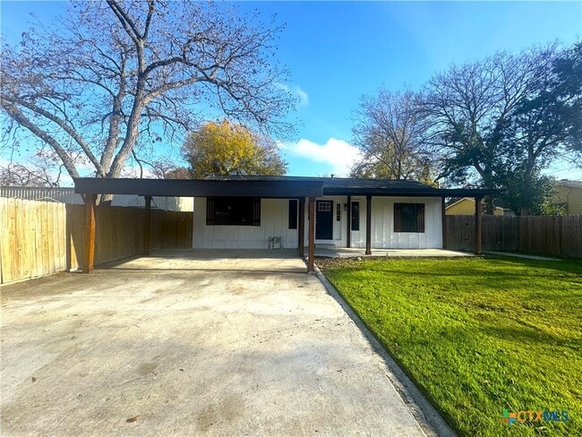 Building Photo - 159 S Hackberry Ave