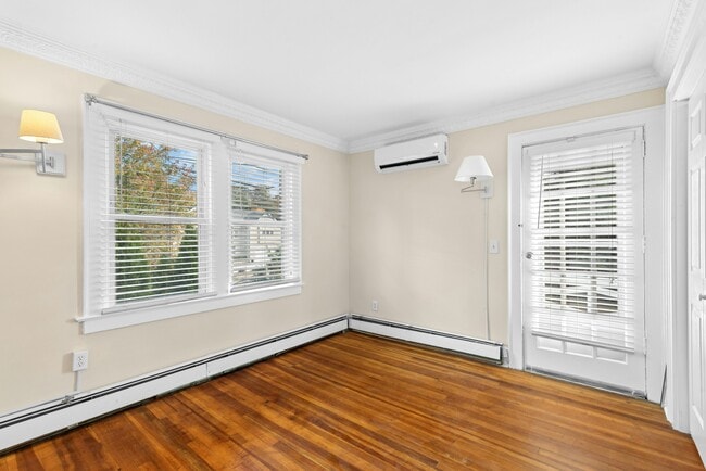 Building Photo - 2630 Boston Post Rd