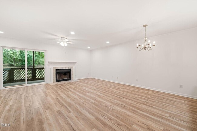 Building Photo - 403 Broad Leaf Cir