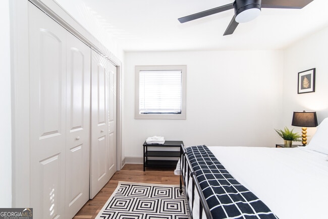 Building Photo - 907 White St SW