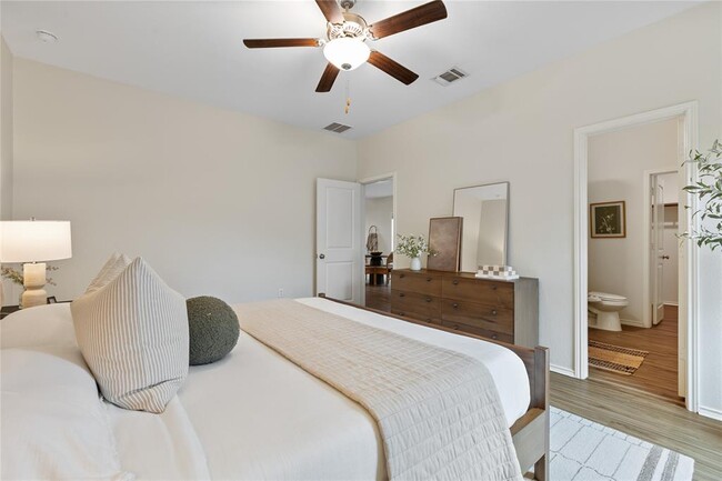 Building Photo - 7101 Spirit Hill Rd