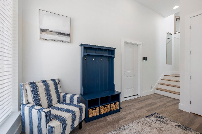 Building Photo - 639 W 16th St