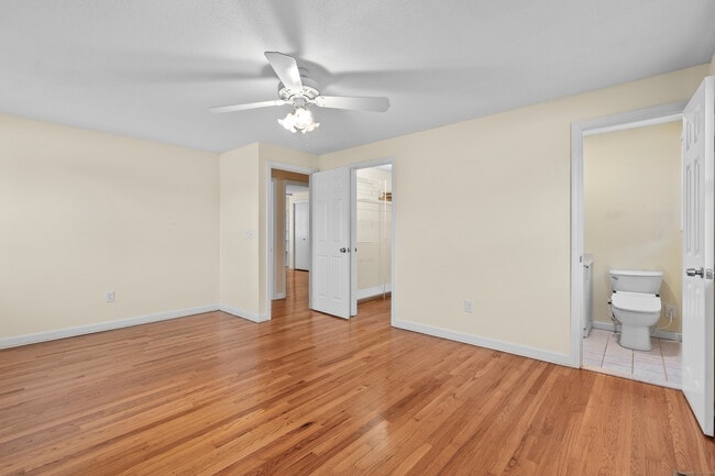 Building Photo - 127 Two Rod Hwy