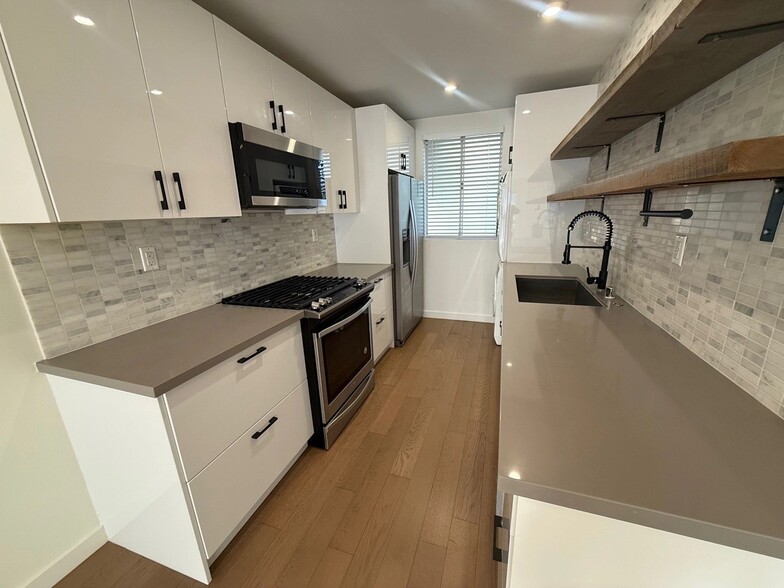 Interior Photo - 850 2nd St