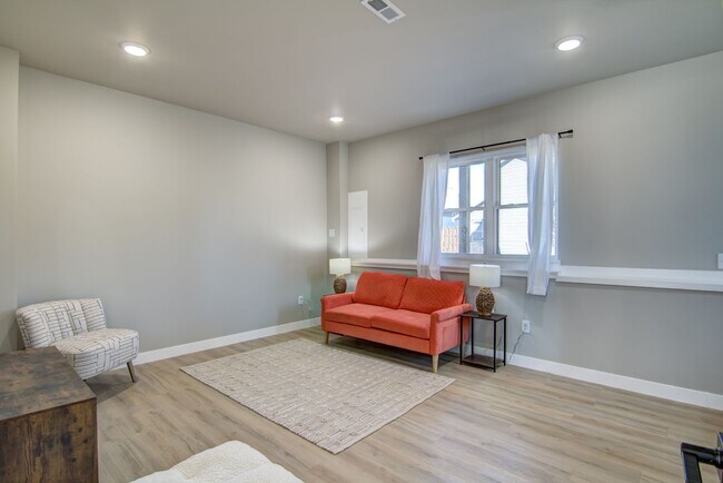 Building Photo - 2537 Otter Creek Trail