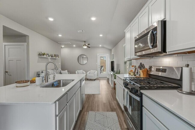 Building Photo - 1129 Tipton St