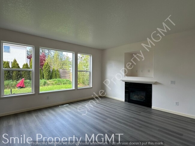 Building Photo - A beautiful 2-story single house in Clackamas.