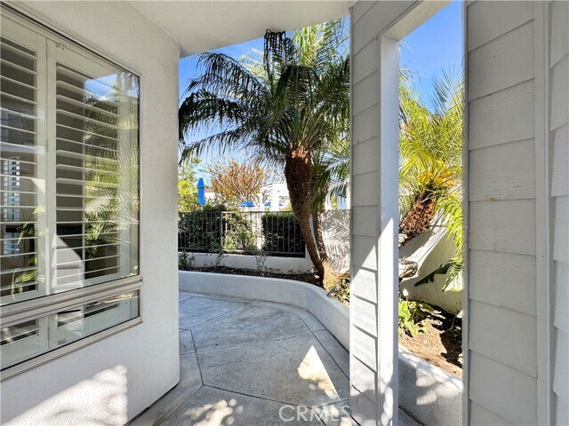 Building Photo - 24412 Lantern Hill Dr