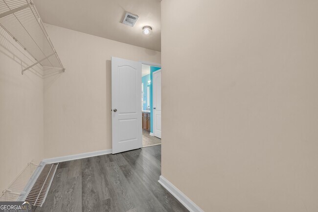 Building Photo - 816 Kaitlyn Dr