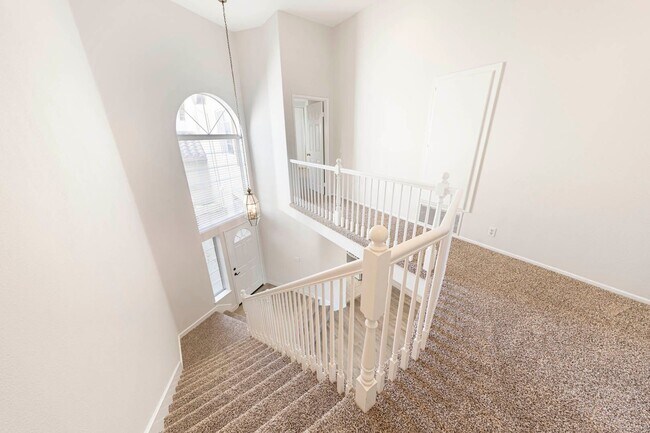Building Photo - Spacious two-story Townhome