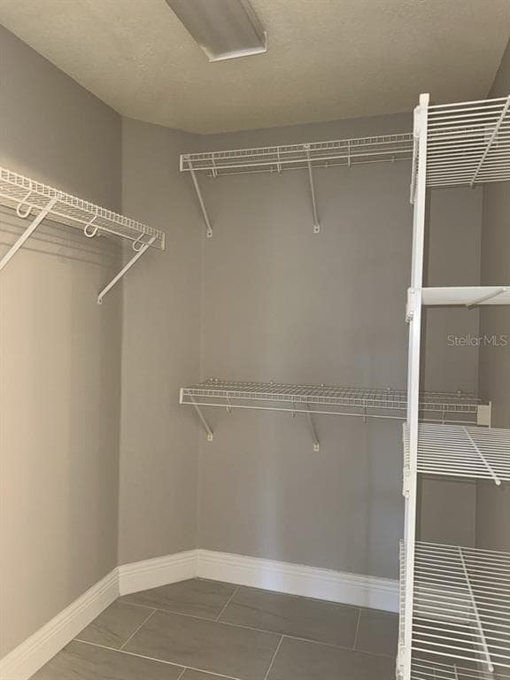 Building Photo - 1329 Avonwood Ct