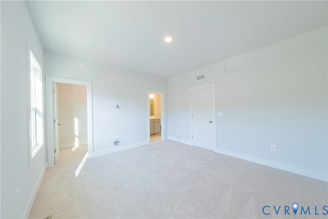Building Photo - 9943 Albright Knot Wy