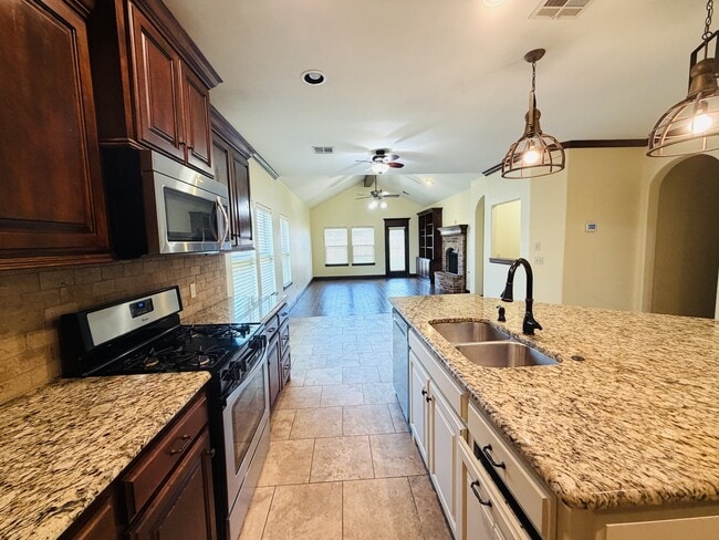 Building Photo - 18224 Bridlington Dr