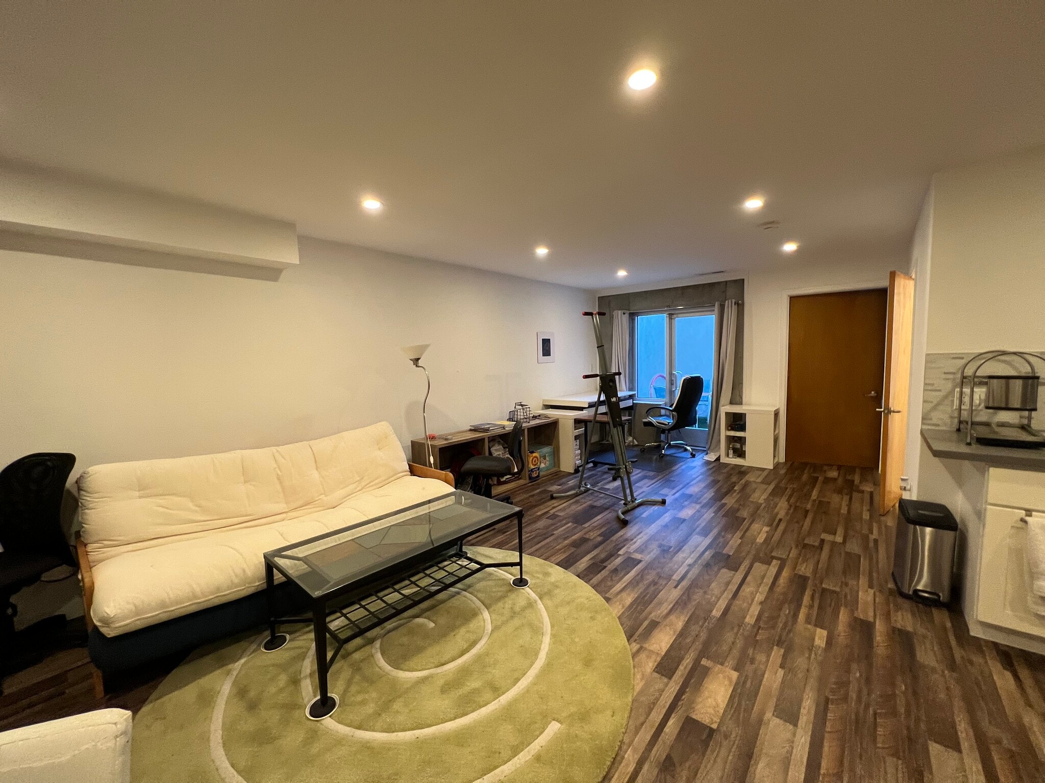 Common areas - 524 37th Ave