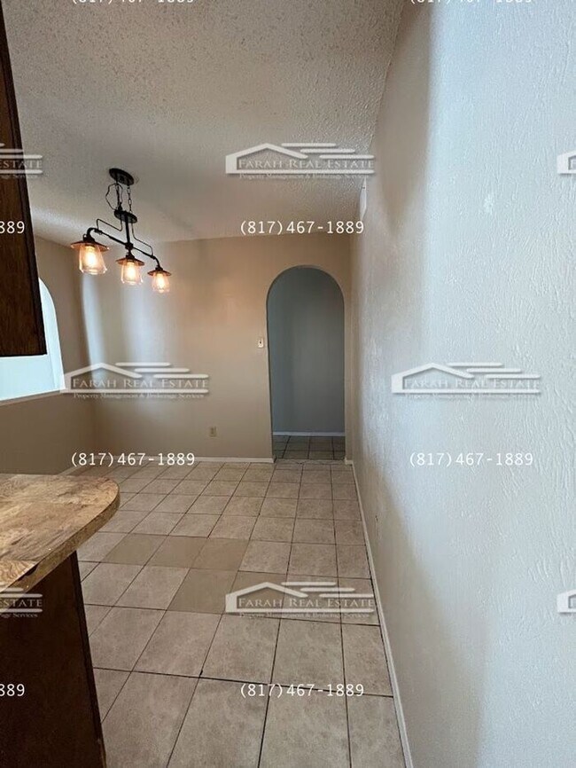 Building Photo - 3/2 in Arlington, Available Now!
