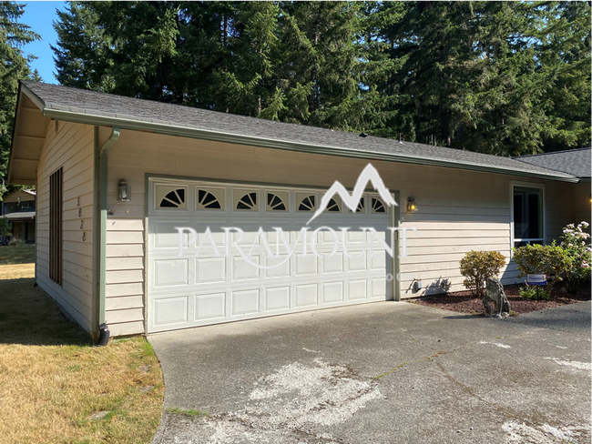 Building Photo - 3020 SE Royalwood Pl