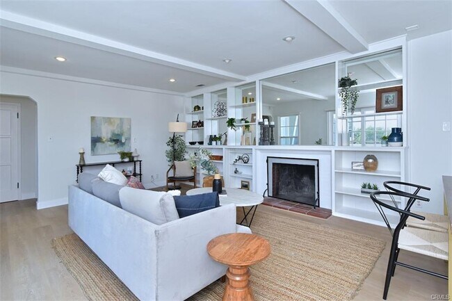 Building Photo - 3753 Berry Dr