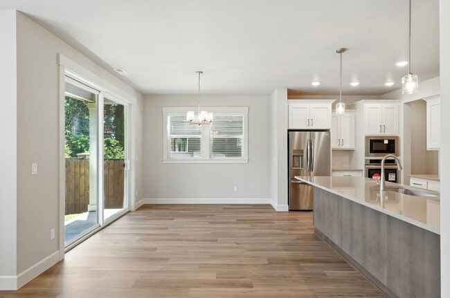 Building Photo - Brand New 3-Bedroom, 2.5-Bath Home in Rive...