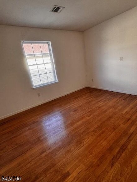 Building Photo - 81-83 Hawthorne Avenue Unit 3