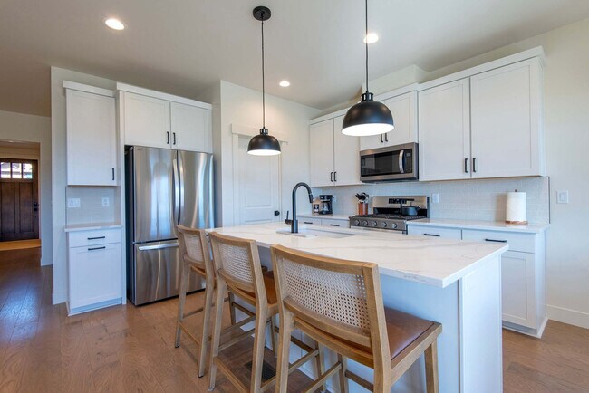 Building Photo - 253 Bald Eagle Dr