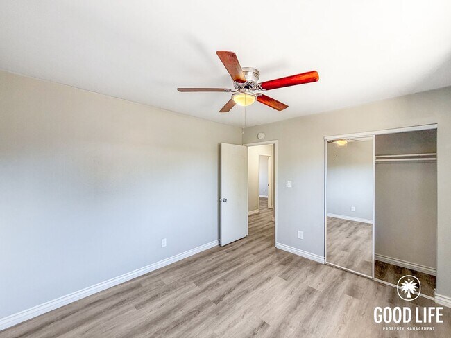 Building Photo - 3BD/1BA Home in Lakeside with In-Unit Laundry & Built-In Closets