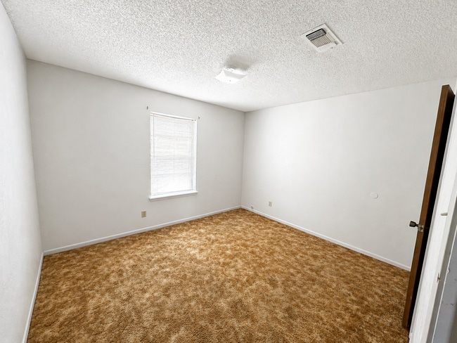 Building Photo - AVAILABLE NOW; APPLY AT OUR WEBSITE