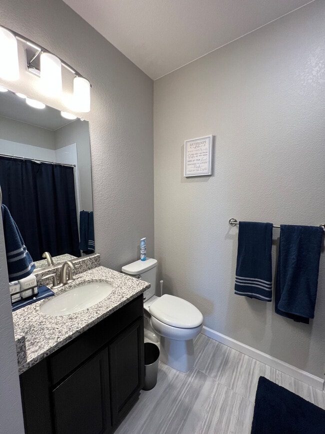 Building Photo - 1801 S Dunkirk St